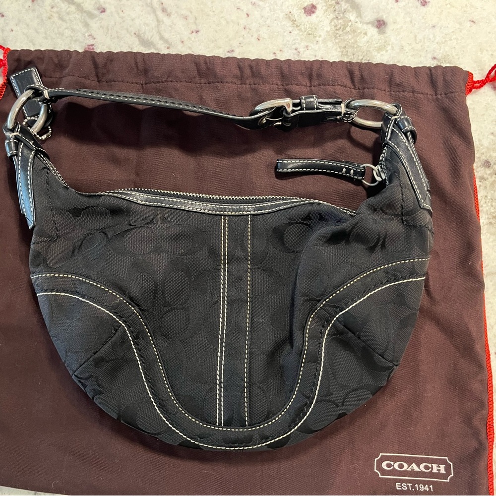 Coach Elegant Black Leather Bag